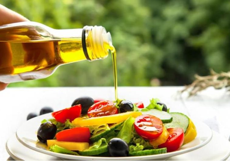 Healthy Purposes: Benefits of Extra Virgin Olive Oil in your Diet